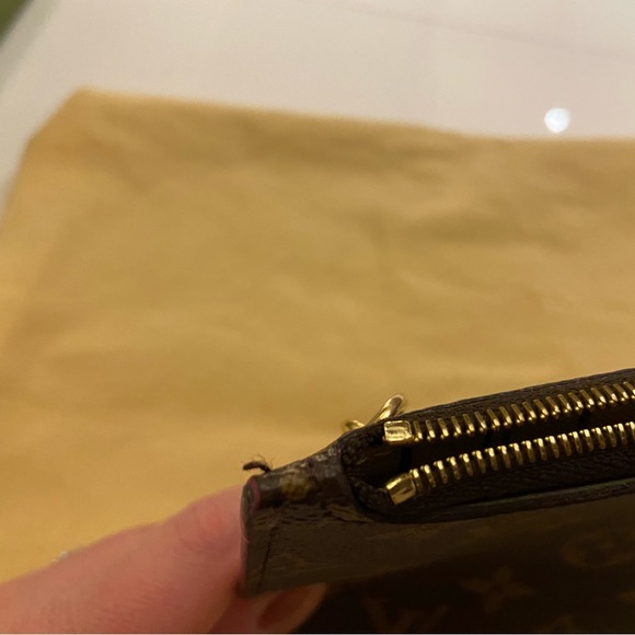 Authentic Louis Vuitton Pochette - Picture 12 of 13